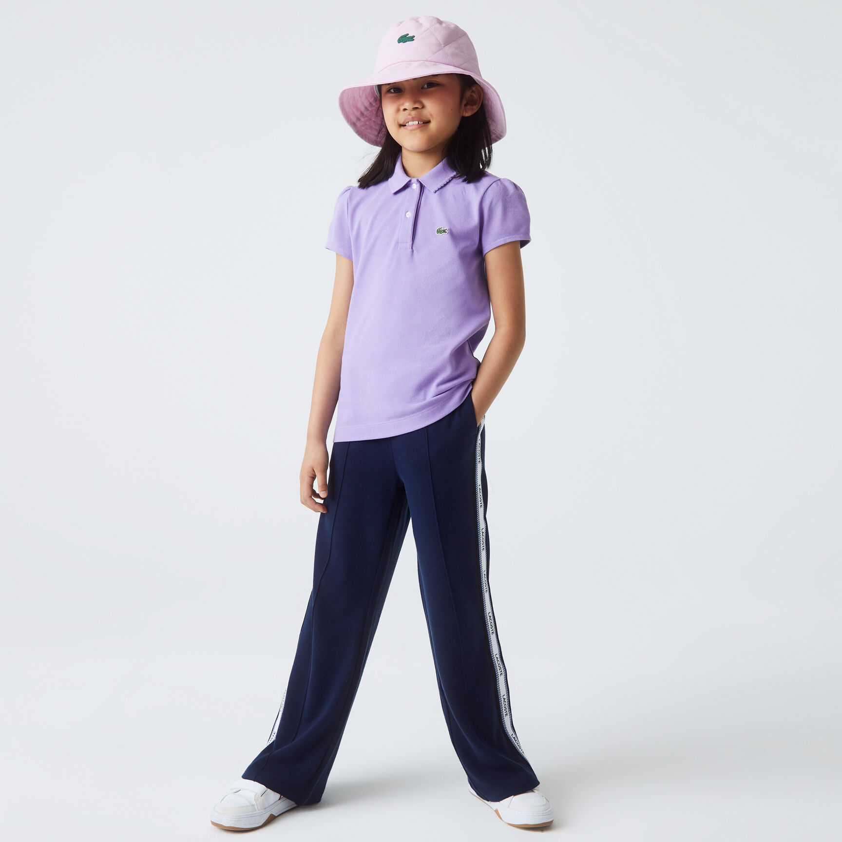 قميص بولو بيكيه بياقة مزخرفة