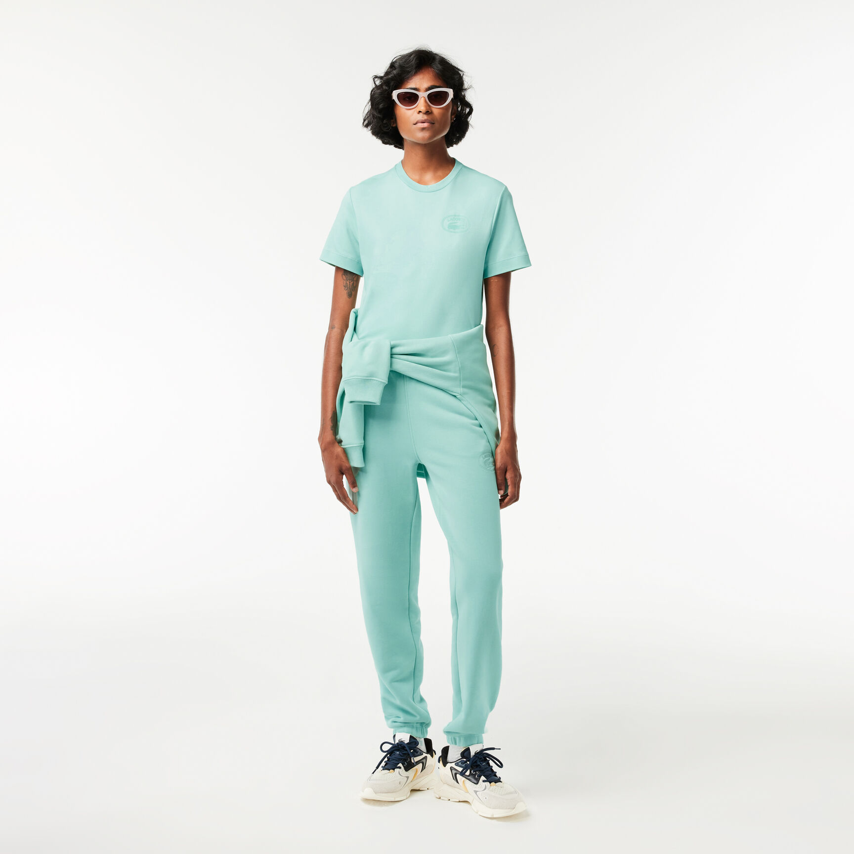 تي شيرت لاكوست جيرسيه قطن بطبعة شعار واسم الماركة Regular Fit Signature Print T-shirt - TF0854-00-LGF