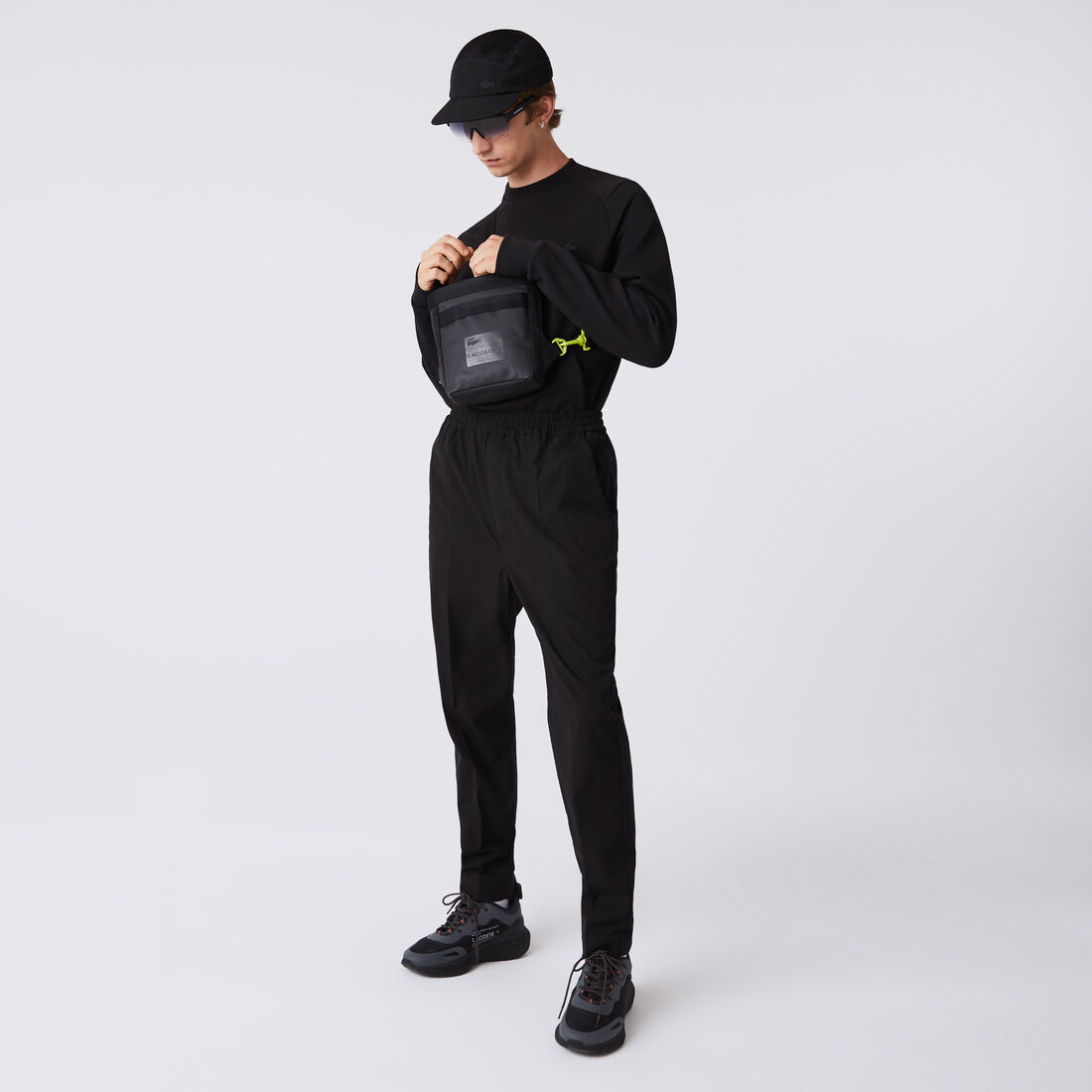 حقيبة كروس لاكوست بطبعة شعار الماركة للرجال حقيبة كروس لاكوست بطبعة شعار الماركة للرجال