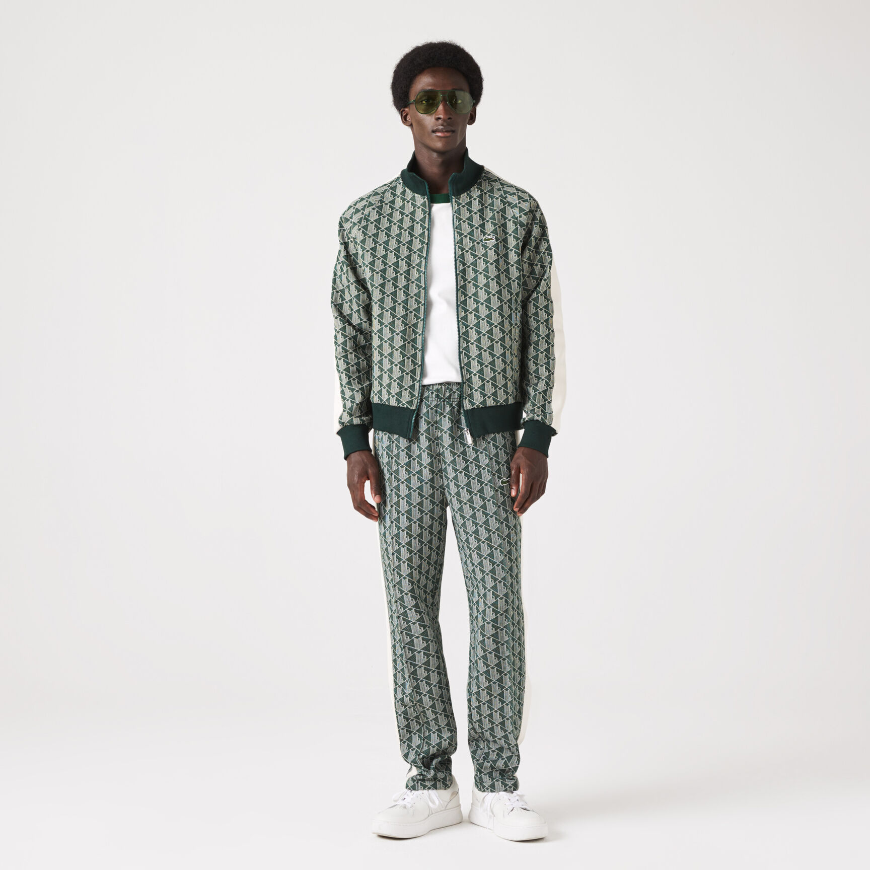 سويت شيرت بقصة عادية وسحّاب ونقشة شعار الماركة للرجال