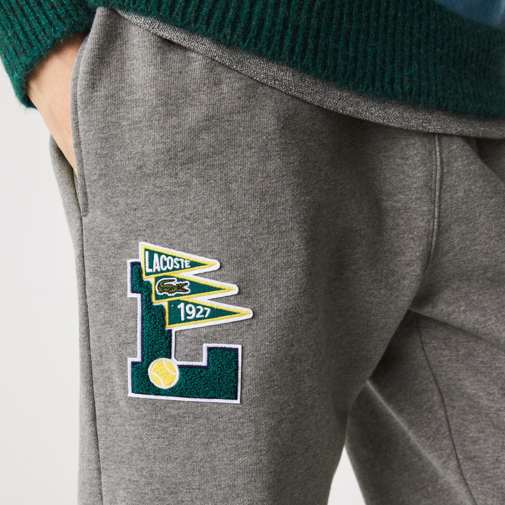 بنطلون رياضي صوف للرجال بشعار Pennants L بنطلون رياضي صوف للرجال بشعار Pennants L