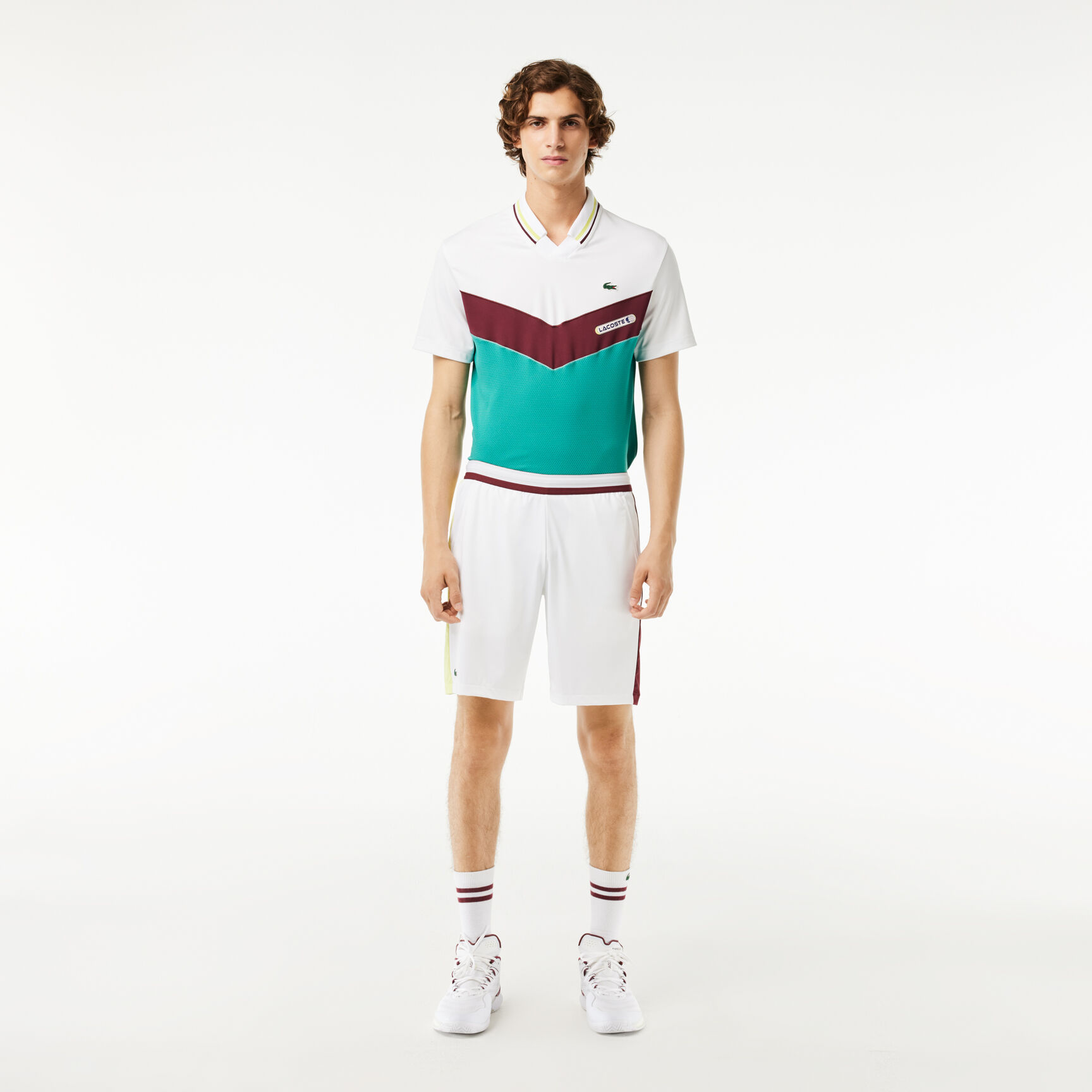 شورت رياضي بطبعة مميزة لكلمة Lacoste Lacoste Tennis x Daniil Medvedev Regular Fit Shorts - GH1098-00-Q0I