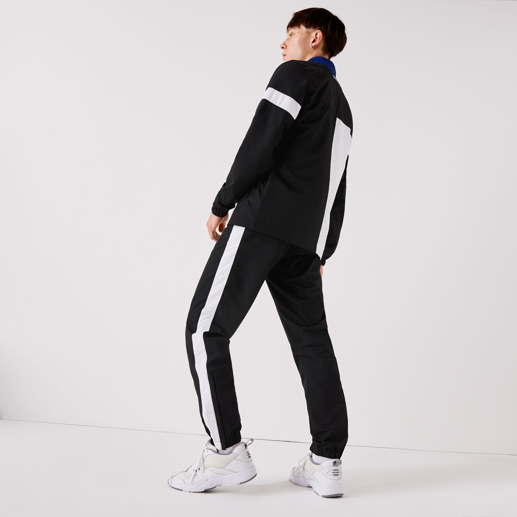 لاكوست بذلة رياضية خفيفة الوزن مع كتل لونية من مجموعة lacoste sport للرجال