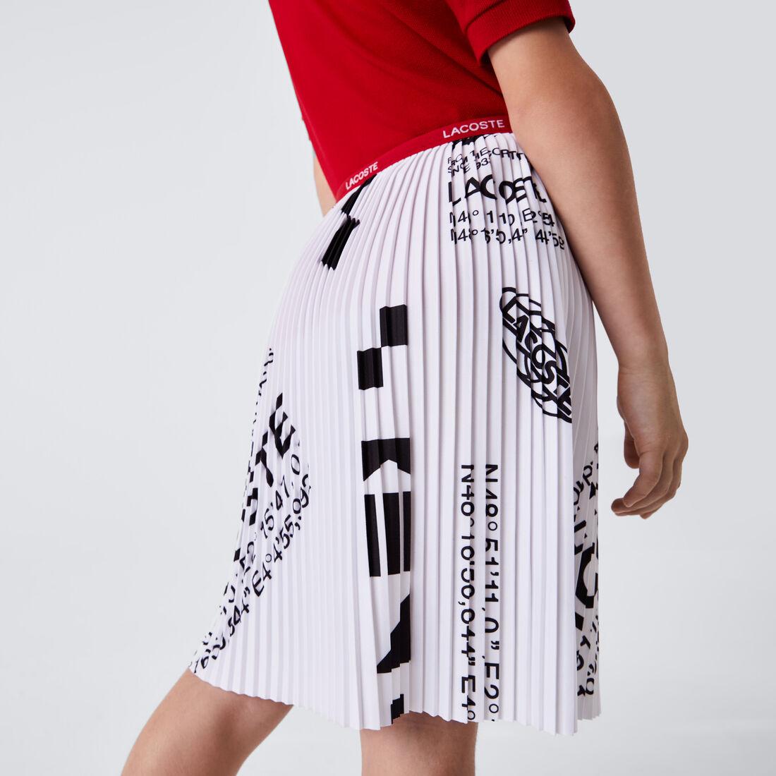 تنورة لاكوست جيرسيه قصيرة بطيات للبنات تنورة لاكوست جيرسيه قصيرة بطيات للبنات