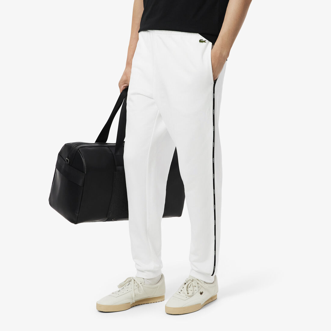 بنطال رياضي بشعار الماركة Logo Trim Sweatpants - XH9803-00-001