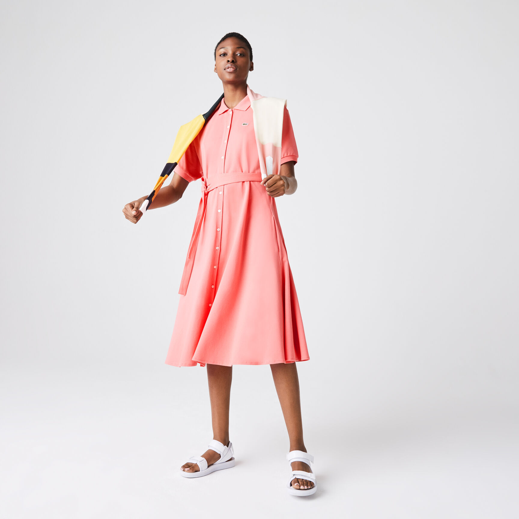 فستان بولو بيكيه قطن بحزام للنساء فستان بولو بيكيه قطن بحزام للنساء