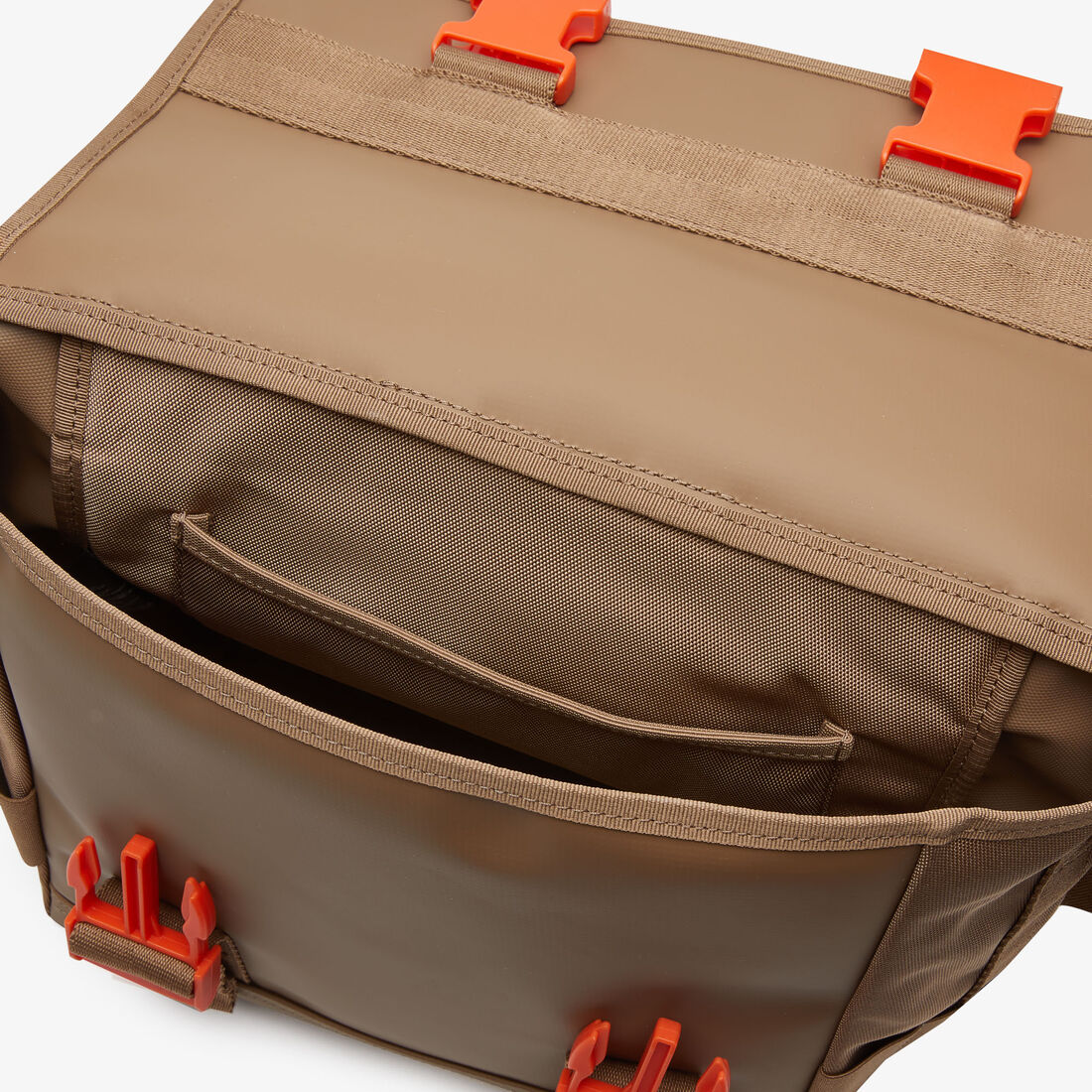 حقيبة مسنجر لاكوست مقاومة للماء بطبعة شعار الماركة للرجال حقيبة مسنجر لاكوست مقاومة للماء بطبعة شعار الماركة للرجال