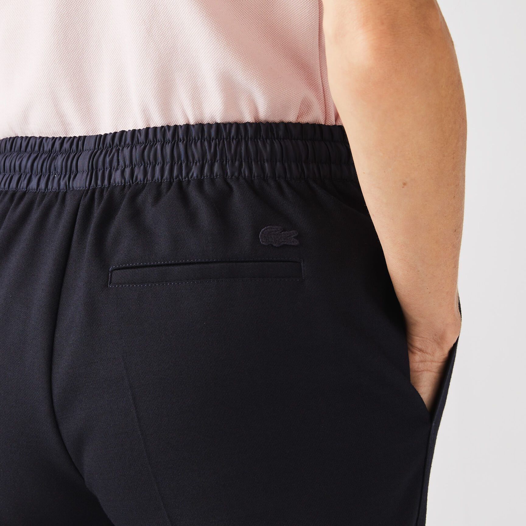 بنطال رياضي للمدينة من مزيج الصوف الخفيف للنساء بنطال رياضي للمدينة من مزيج الصوف الخفيف للنساء