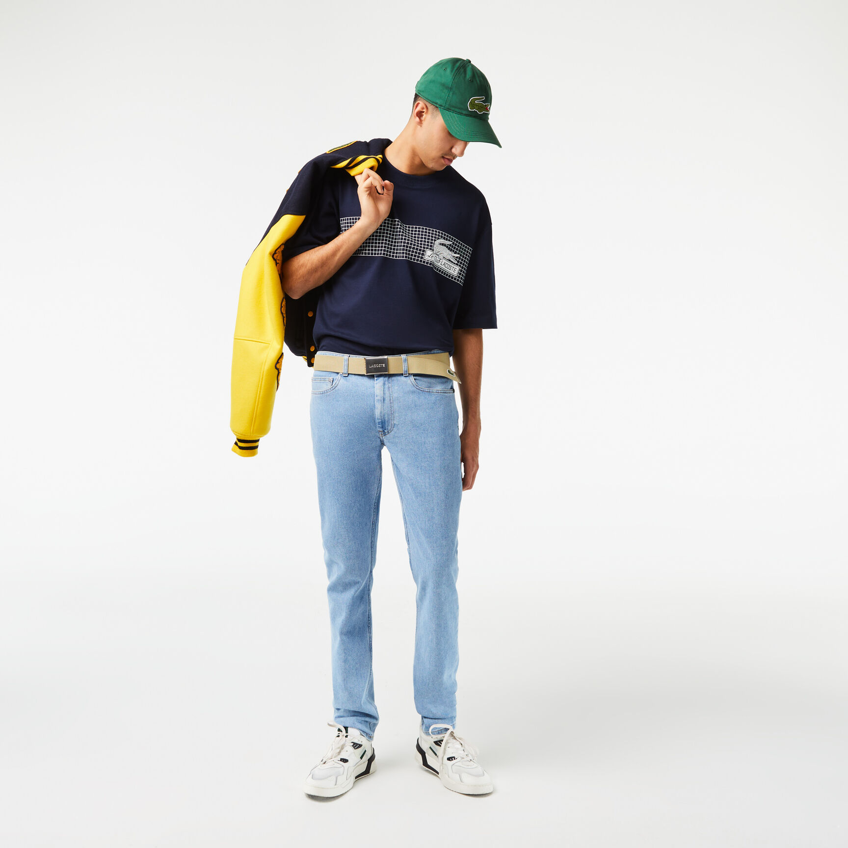 تيشيرت لاكوست تنس بطبعة وقصة فضفاضة للرجال تيشيرت لاكوست تنس بطبعة وقصة فضفاضة للرجال