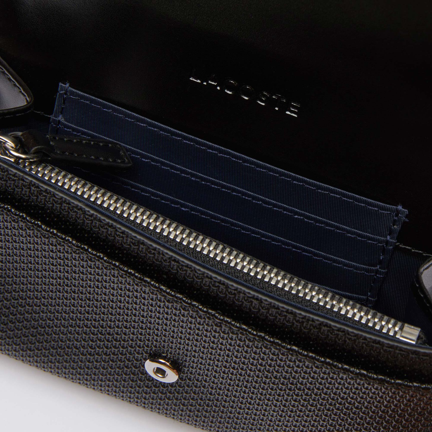 محفظة بقلاب وكبسون من جلد البيكيه غير اللامع مجموعة Chantaco للنساء محفظة بقلاب وكبسون من جلد البيكيه غير اللامع مجموعة Chantaco للنساء