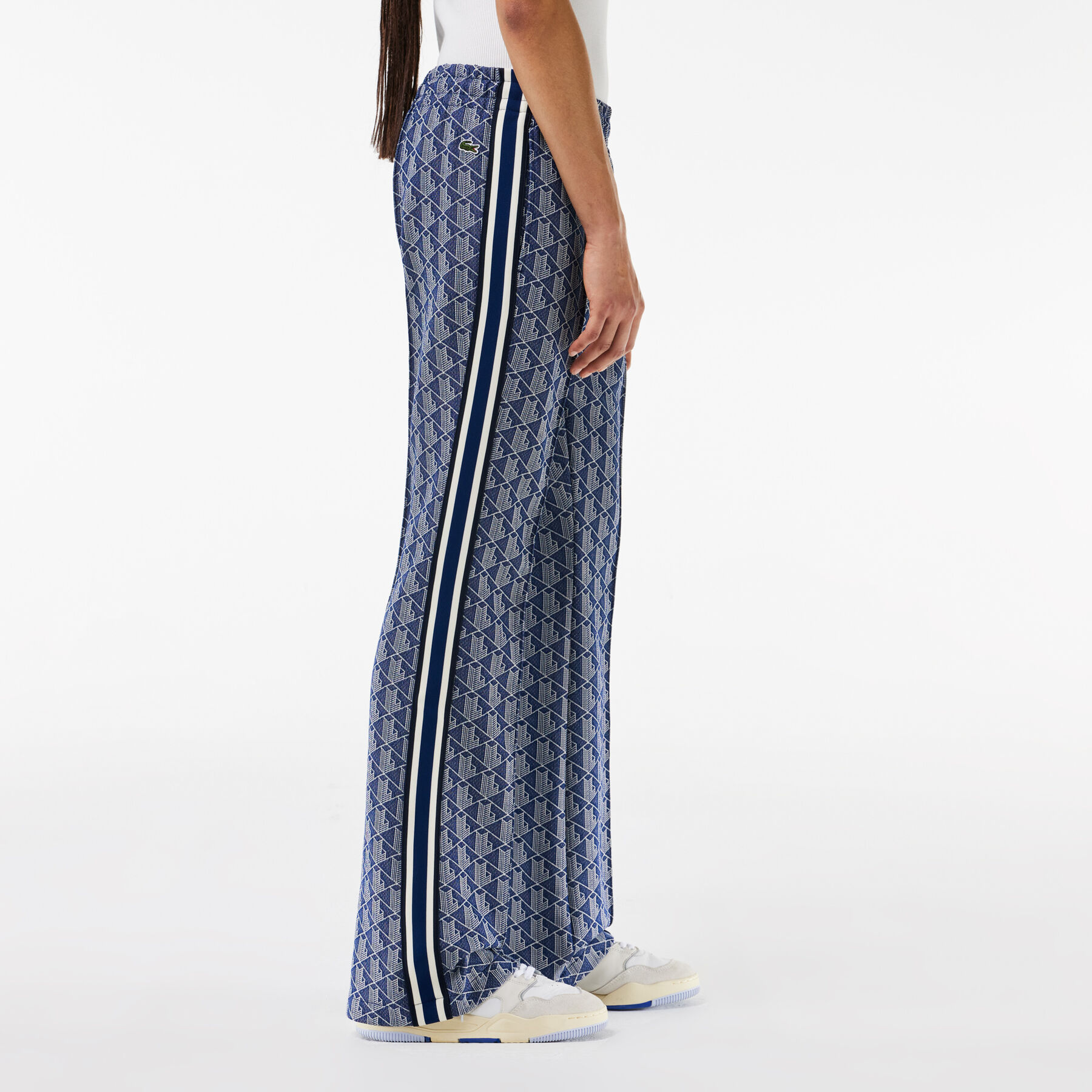 بنطال مونوغرام رياضي واسع Women's Lacoste Monogram Print Trackpants - XF9313-00-QIE