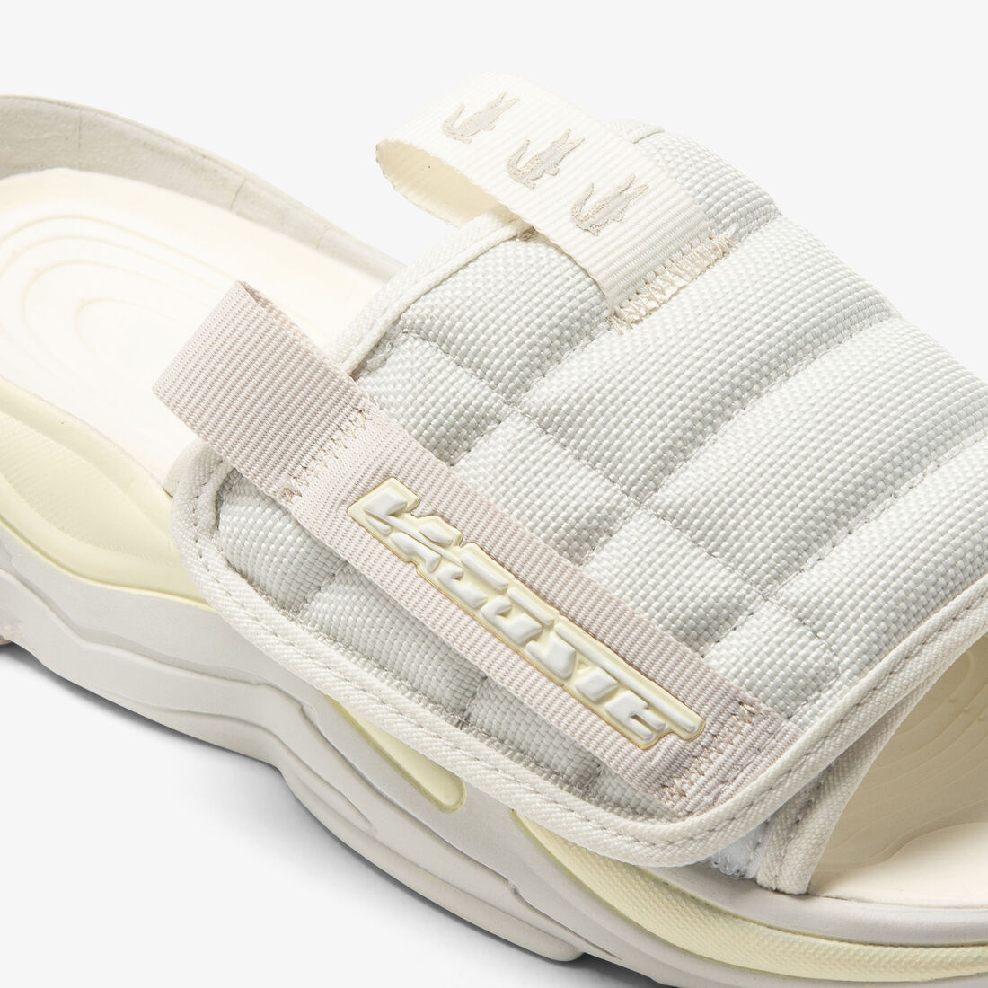 حذاء مفتوح لاكوست خامات صناعية للنساء مجموعة AceSlide حذاء مفتوح لاكوست خامات صناعية للنساء مجموعة AceSlide