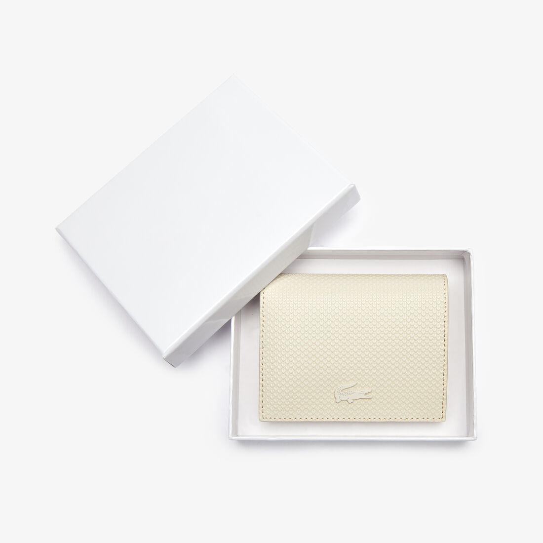 محفظة صغيرة بكبسون من جلد البيكيه مجموعة Chantaco للنساء محفظة صغيرة بكبسون من جلد البيكيه مجموعة Chantaco للنساء