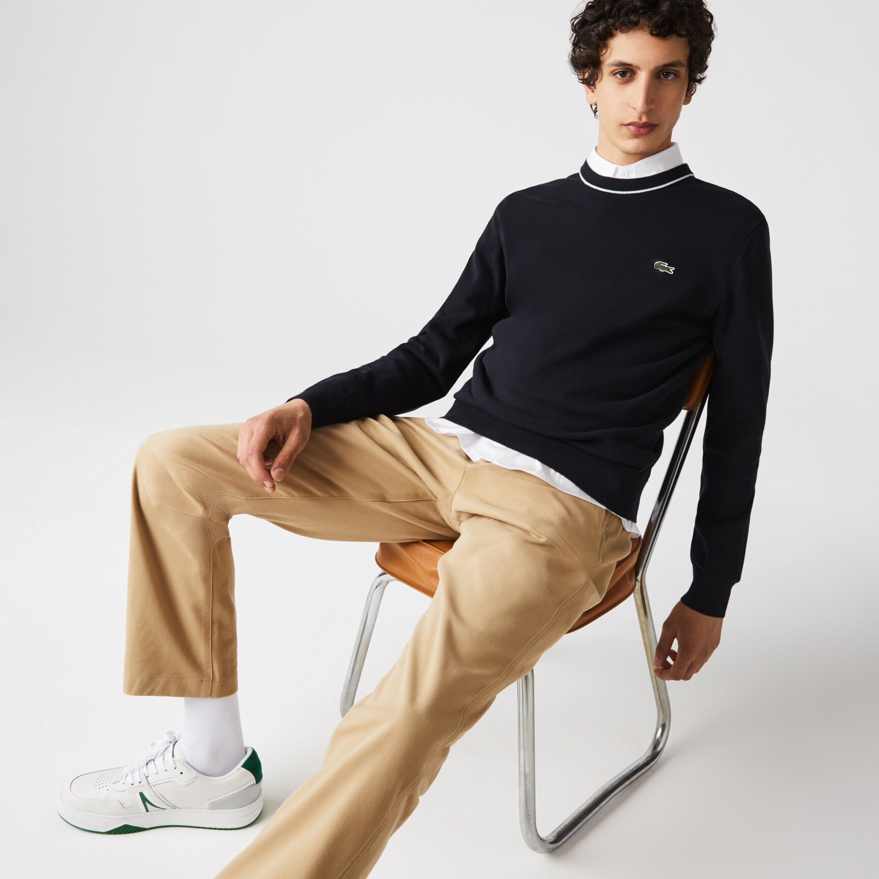 كنزة رجالية من القطن العضوي برقبة دائرية