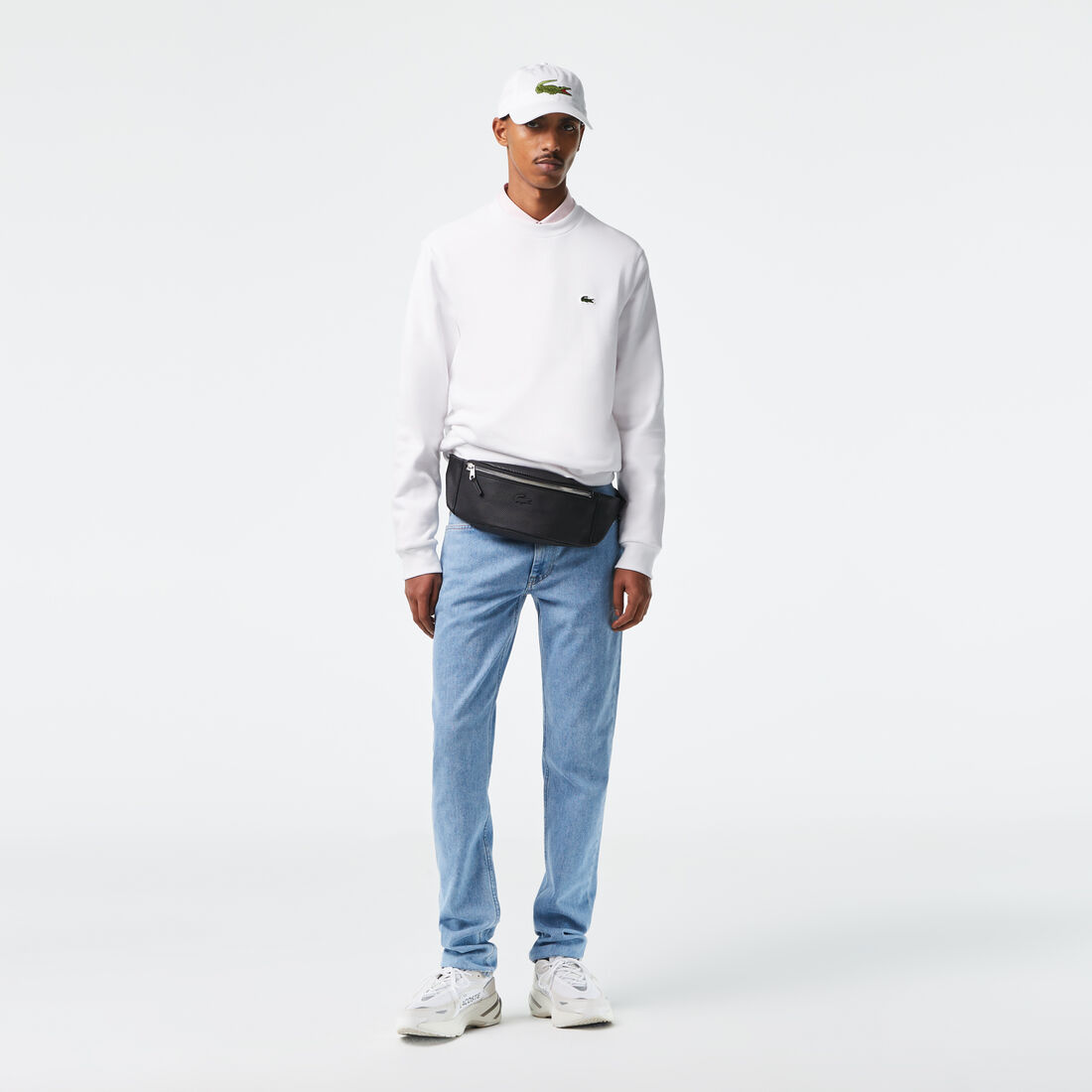 بنطال شينو لاكوست للرجال بنطال شينو لاكوست للرجال