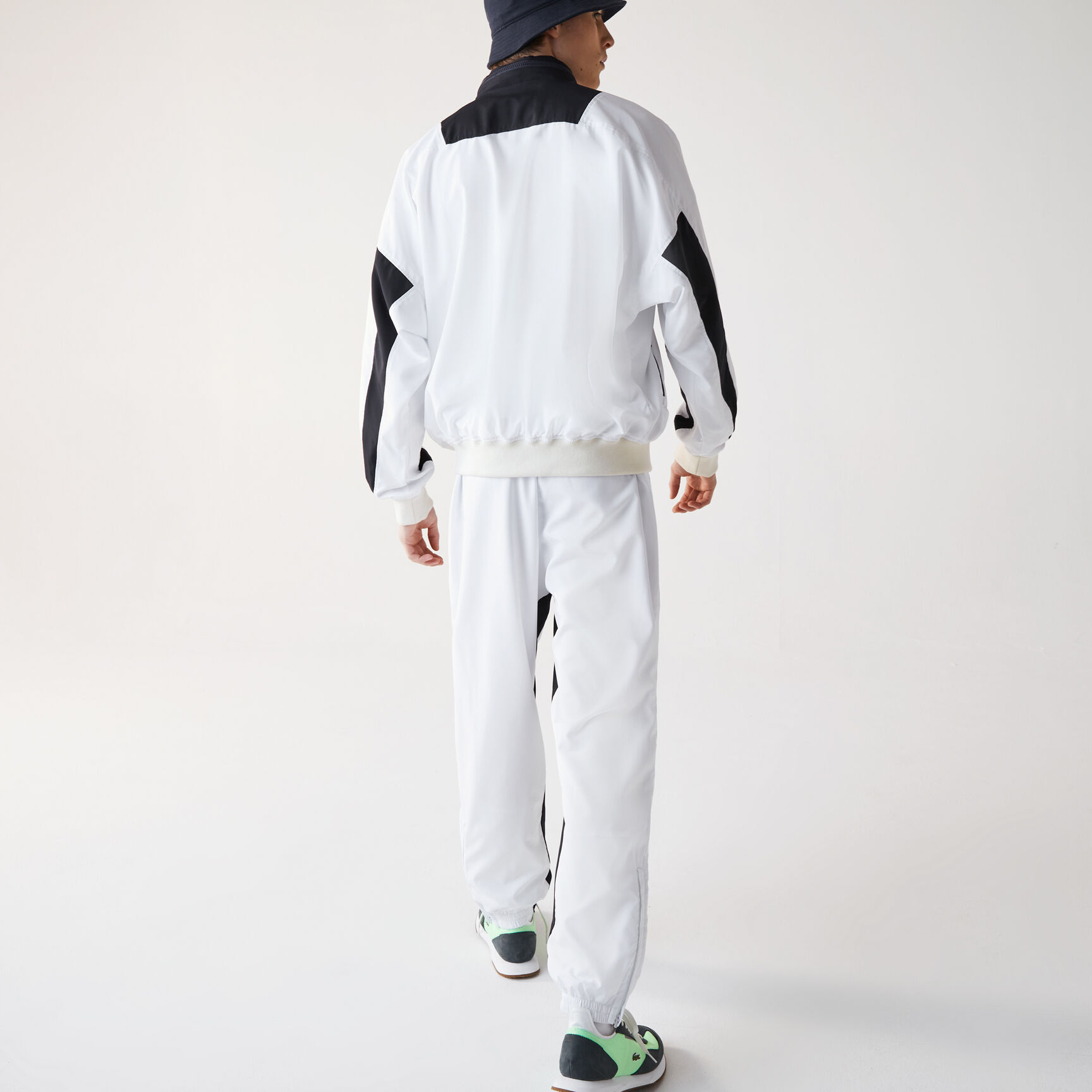 بنطال رياضي خفيف بكتل لونية وطراز ريترو للرجال بنطال رياضي خفيف بكتل لونية وطراز ريترو للرجال