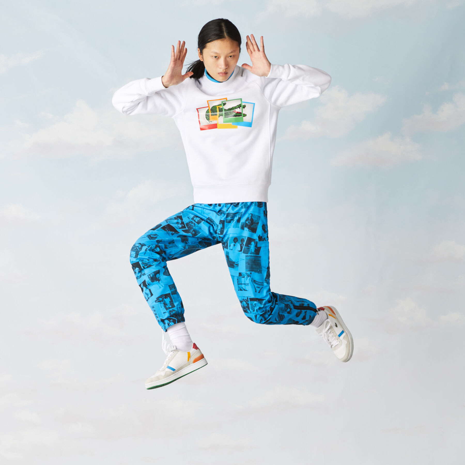 سويت شيرت للجنسين قصة فضفاضة من مجموعة Lacoste LIVE و Polaroid لاكوست سويت شيرت للجنسين قصة فضفاضة من مجموعة lacoste live و polaroid