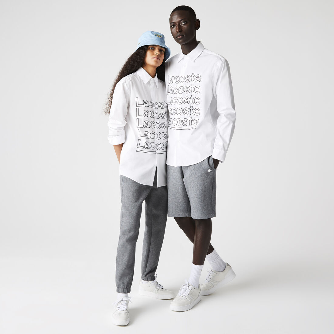 قميص Lacoste L!VE بقصّة مريحة بطبعات Poplin