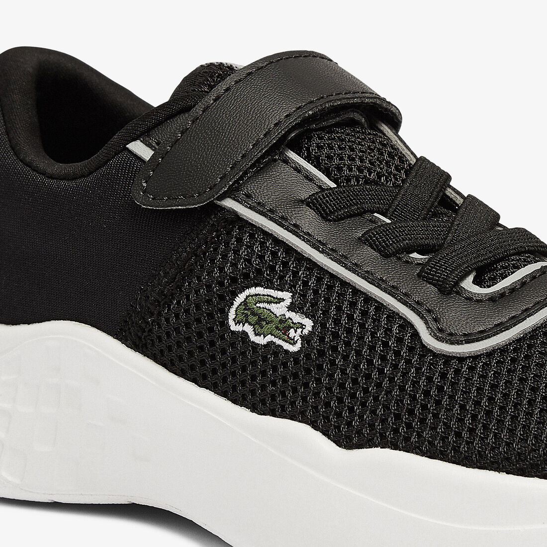 سنيكرز كورت درايف من قماش شبكي مسامي للرضع سنيكرز كورت درايف من قماش شبكي مسامي للرضع