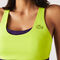لاكوست حمالة صدر مقسمة بألوان بوليستر معاد تدويره للنساء من مجموعة lacoste sport