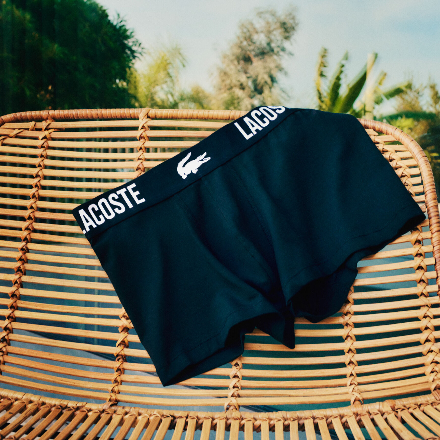 طقم بوكسر لاكوست جيرسيه بشعار الماركة للرجال، 3 قطع Men's Lacoste Branded Jersey Trunk Three-Pack - 5H3321-00-TR2