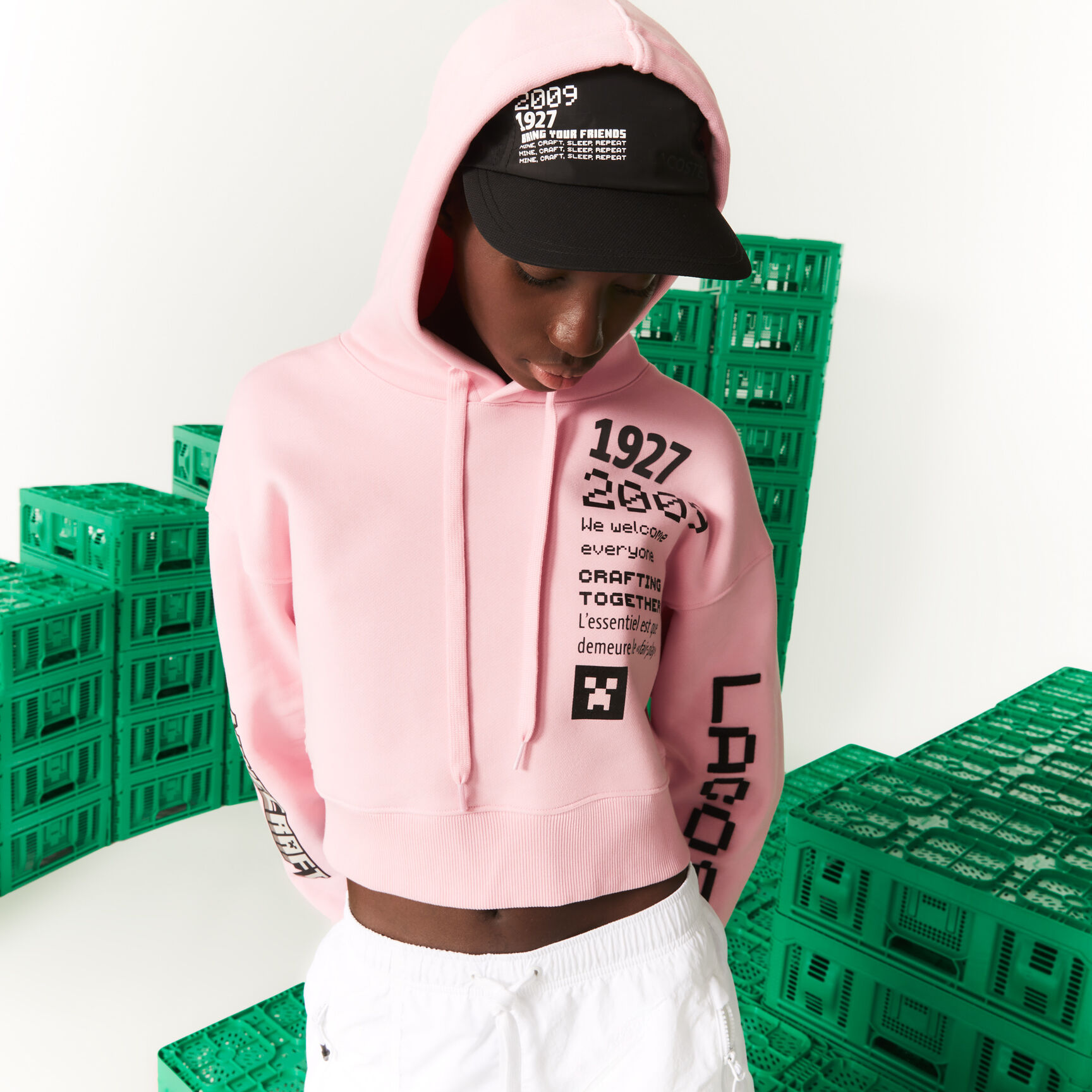 هودي صوف بقصة فضفاضة للنساء مجموعة Lacoste L!VE × Minecraft هودي صوف بقصة فضفاضة للنساء مجموعة Lacoste L!VE × Minecraft