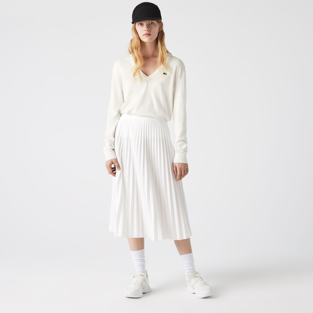 سترة قطن عضوي بفتحة رقبة على شكل حرف V للنساء سترة قطن عضوي بفتحة رقبة على شكل حرف V للنساء