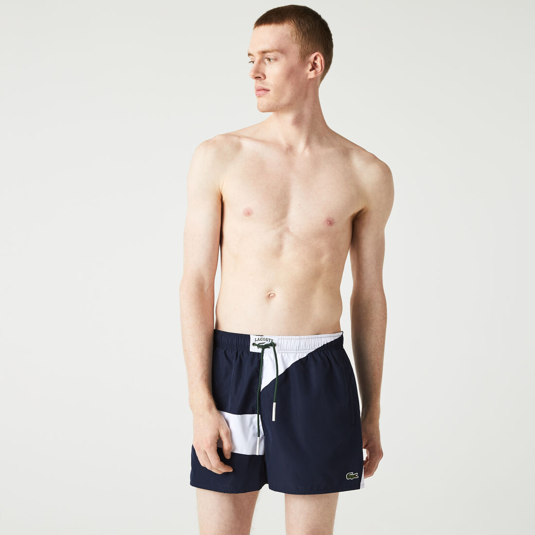 شورت سباحة كلاسيكي خفيف برقعة للرجال شورت سباحة كلاسيكي خفيف برقعة للرجال