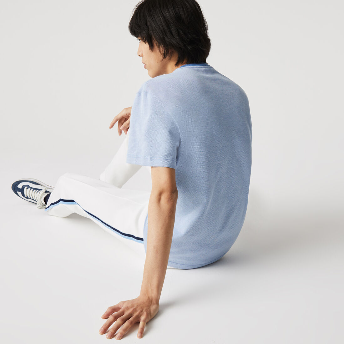 تي شيرت قطني متعرج الملمس للرجال بفتحة رقبة مستديرة تي شيرت قطني متعرج الملمس للرجال بفتحة رقبة مستديرة