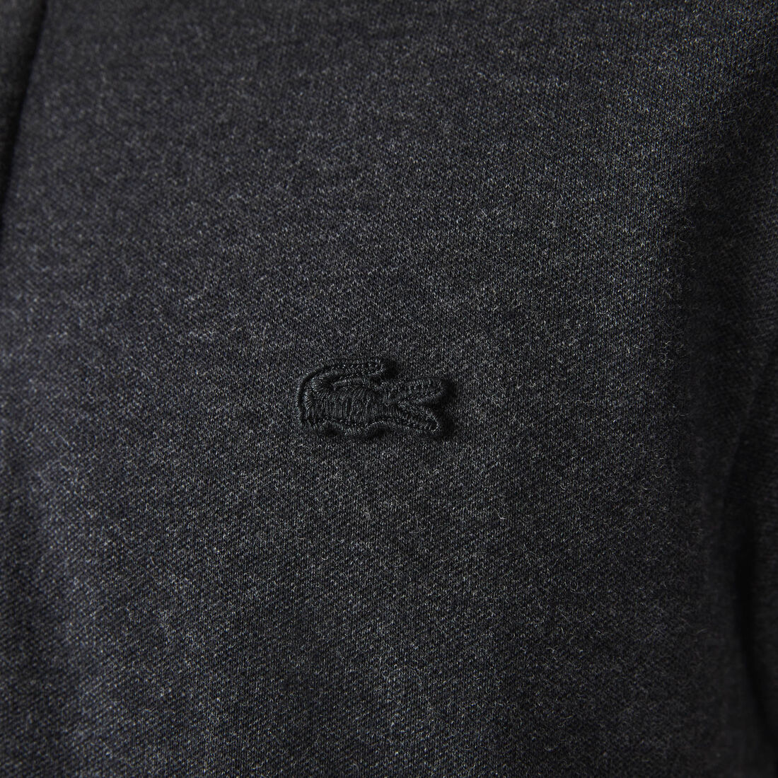 قميص بولو بيكيه باريسي بقصة عادية قميص بولو بيكيه باريسي بقصة عادية