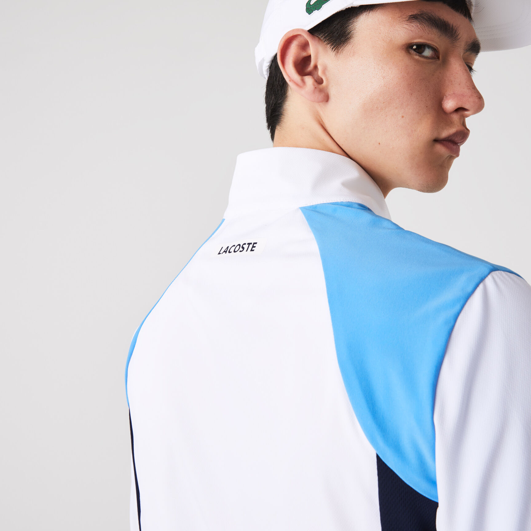 بدلة رياضية تنس بتصميم مقسم بألوان للرجال مجموعة Lacoste SPORT بدلة رياضية تنس بتصميم مقسم بألوان للرجال مجموعة Lacoste SPORT