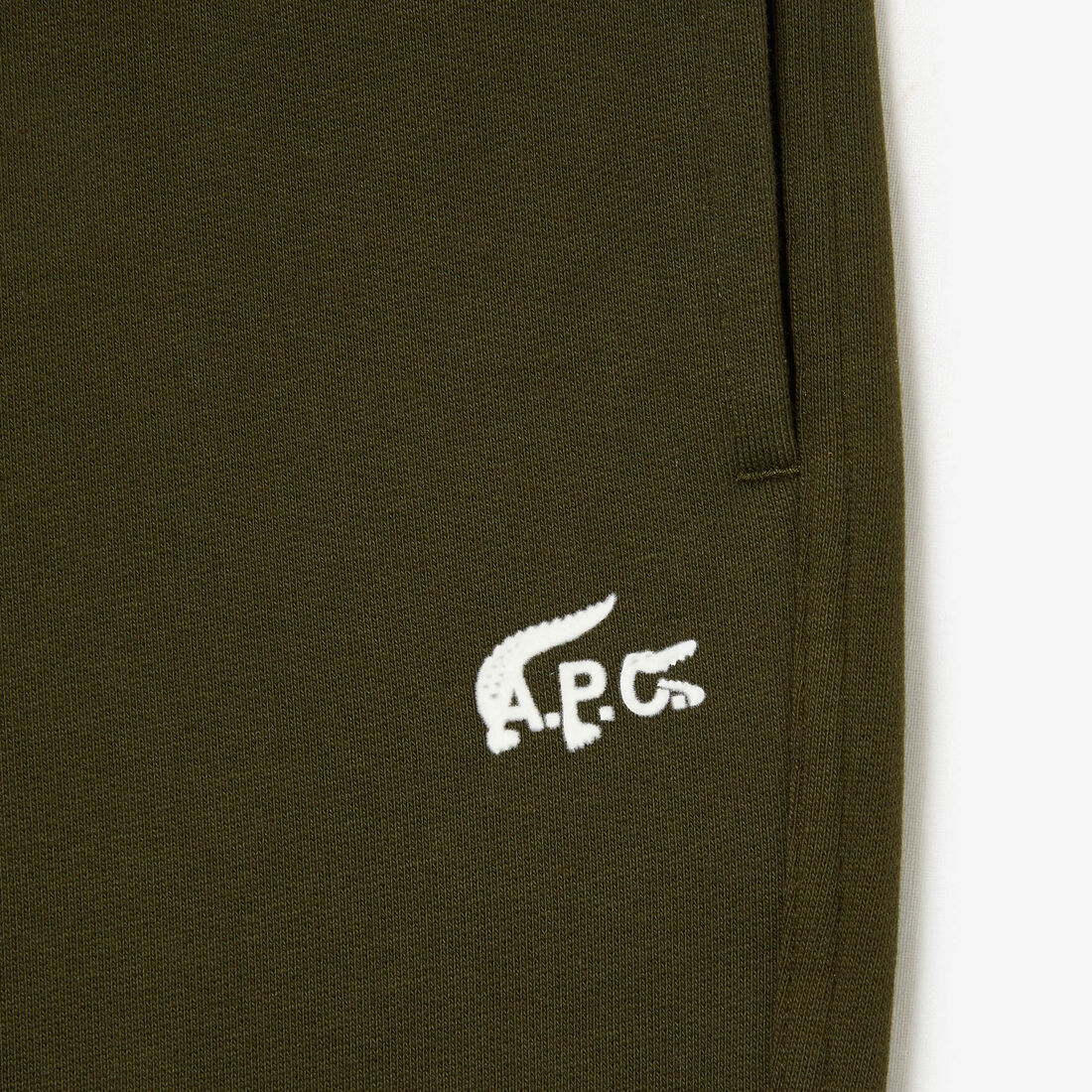 بنطال رياضي صوف قطني للرجال مجموعة Lacoste x A.P.C. بنطال رياضي صوف قطني للرجال مجموعة Lacoste x A.P.C.