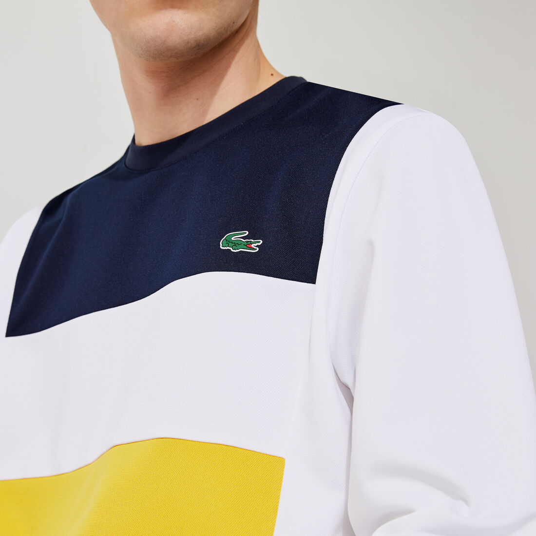 كنزة من مجموعة Lacoste SPORT للرجال من بيكيه كنزة من مجموعة Lacoste SPORT للرجال من بيكيه