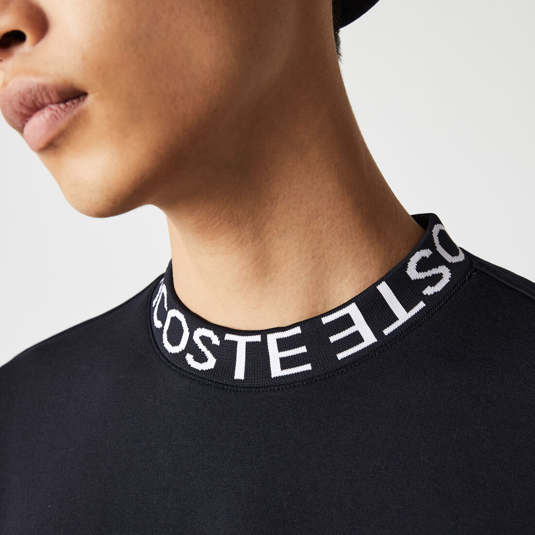 Men’s Lacoste Lettered Crew Neck Cotton Blend Sweatshirt Men’s Lacoste Lettered Crew Neck Cotton Blend Sweatshirt