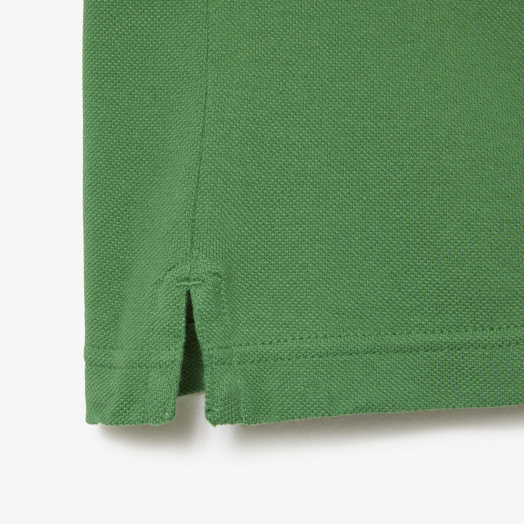 قميص بولو بيكيه بقصة ضيقة L.12.12 قميص بولو بيكيه بقصة ضيقة L.12.12