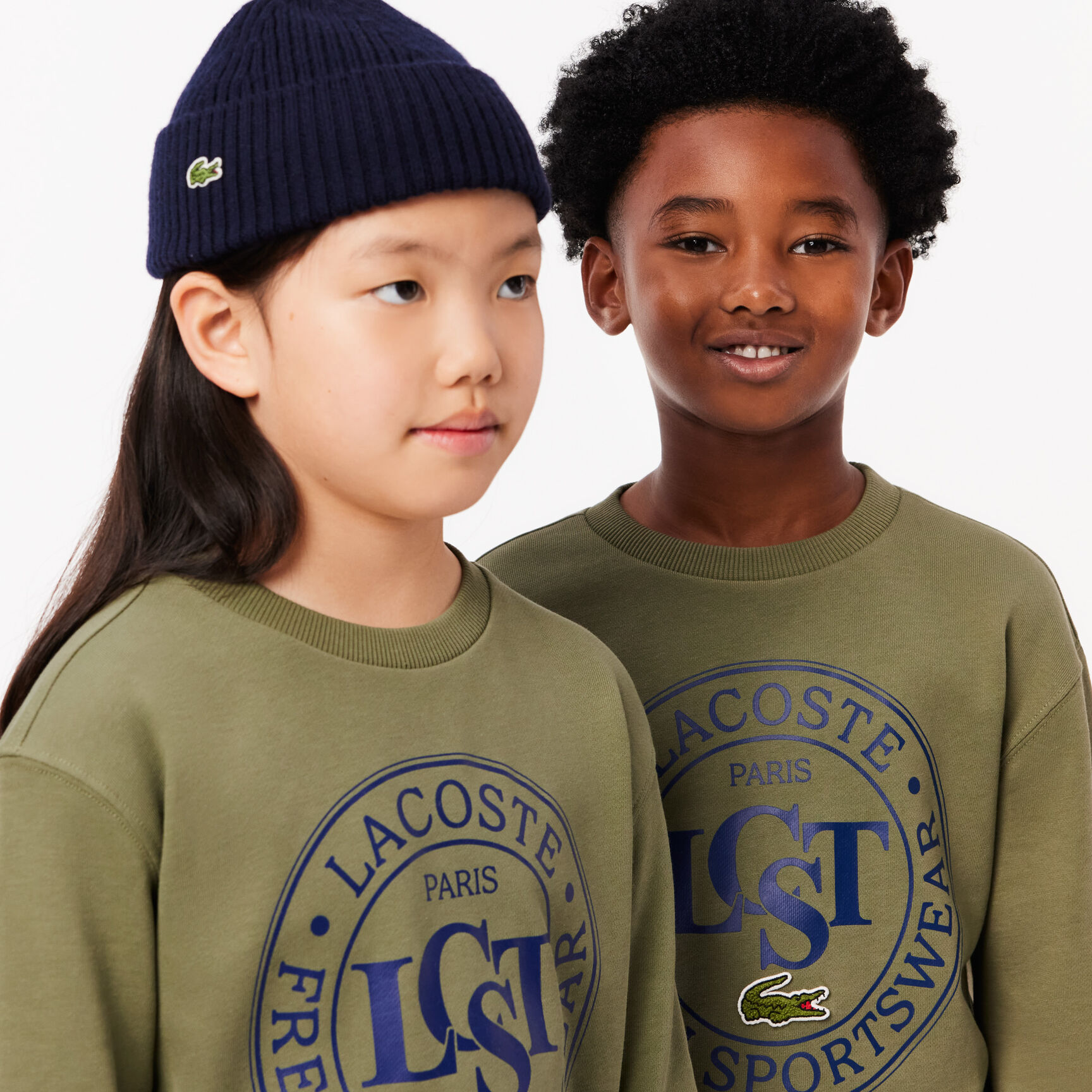 Contrast Badge Sweatshirt Contrast Badge Sweatshirt - SJ2483-00-BMY