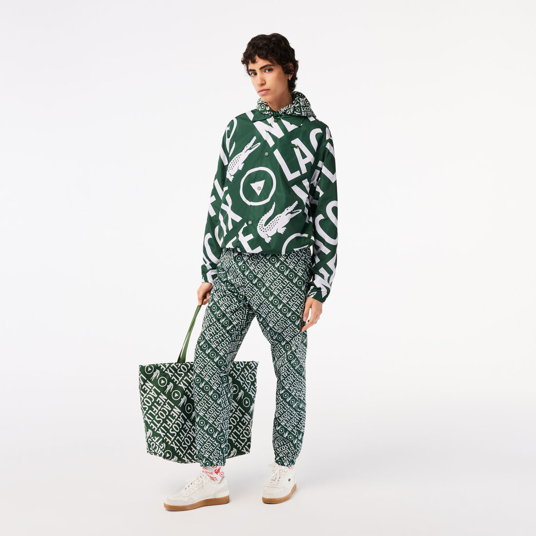 بنطال رياضي مقاوم لزخات الماء للجنسين مجموعة Lacoste x Netflix بنطال رياضي مقاوم لزخات الماء للجنسين مجموعة Lacoste x Netflix