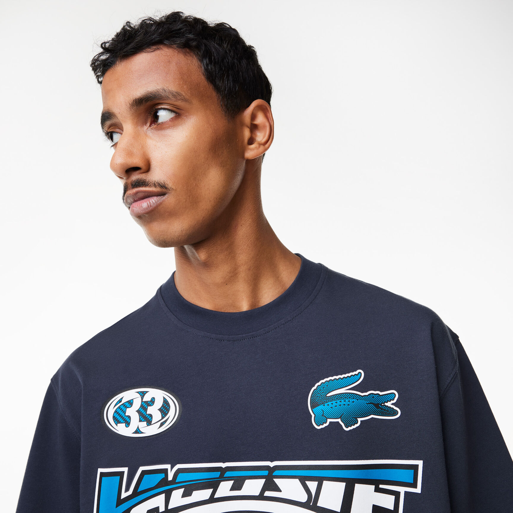 تيشيرت لاكوست قطن جيرسيه بطبعة وقصة فضفاضة للرجال تيشيرت لاكوست قطن جيرسيه بطبعة وقصة فضفاضة للرجال