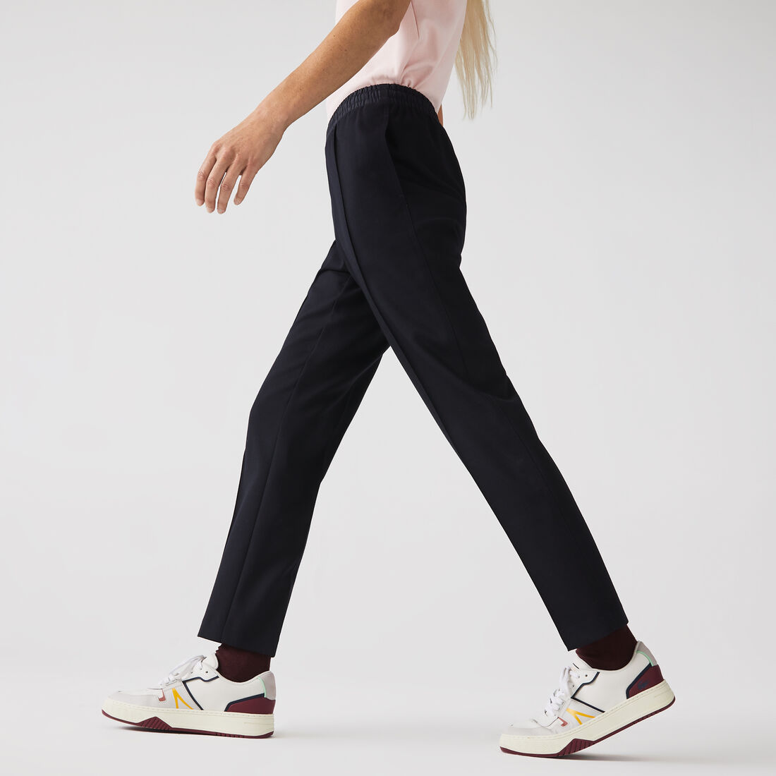 بنطال رياضي للمدينة من مزيج الصوف الخفيف للنساء بنطال رياضي للمدينة من مزيج الصوف الخفيف للنساء