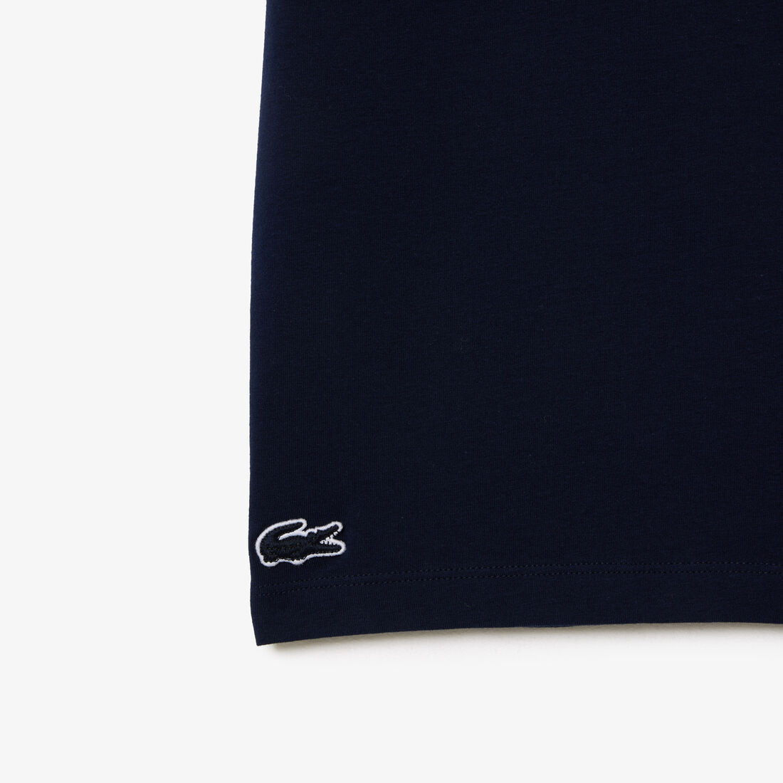 تي شيرت بقصّة عادية من مجموعة لاكوست للتنس × دانييل ميدفيديف Contrast Neck Loungewear Top - TH1726-00-166