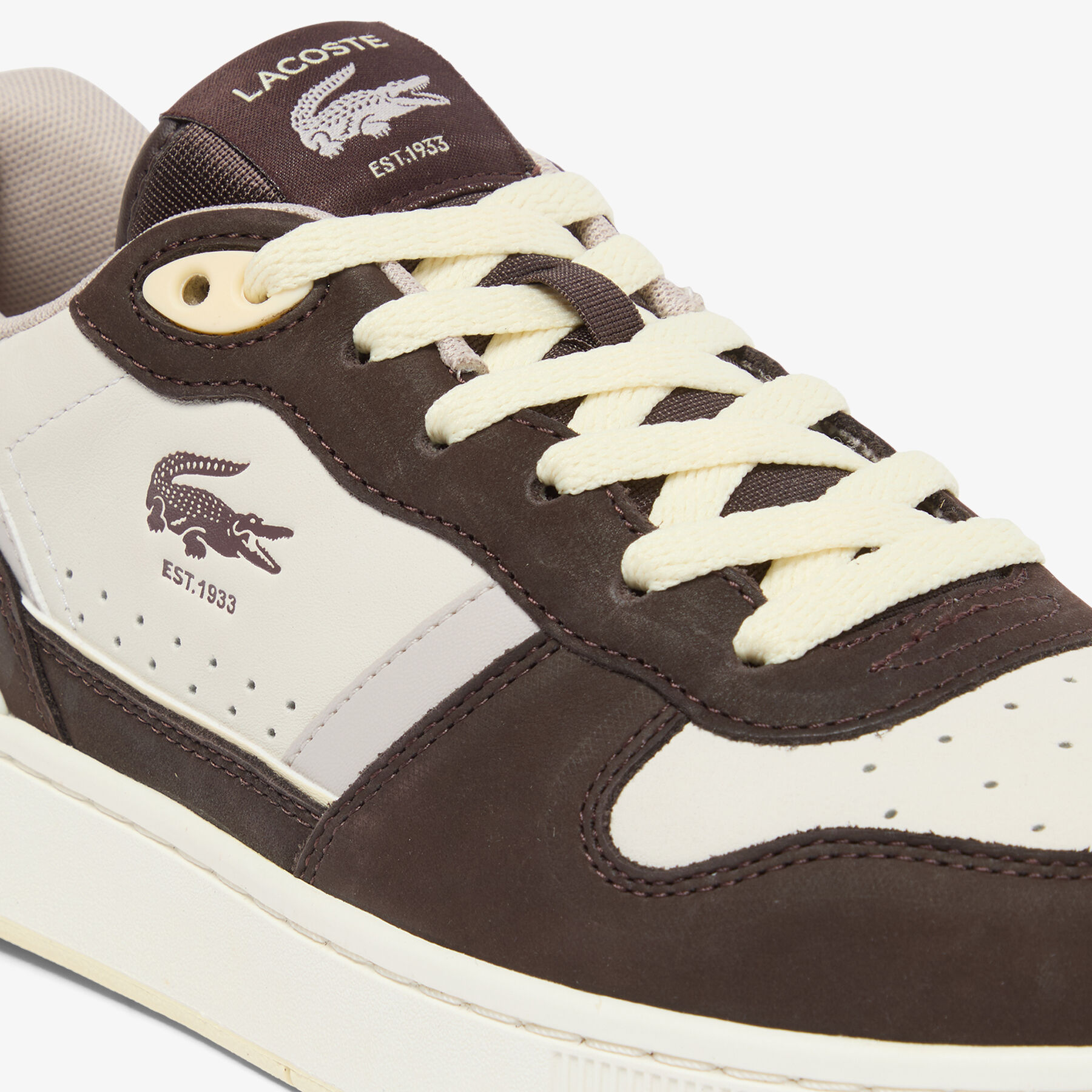 حذاء رياضي رجالي من الجلد بتصميم مشبك على شكل حرف T Men's T-Clip Set Leather Sneakers - 51SMA0100-2G3