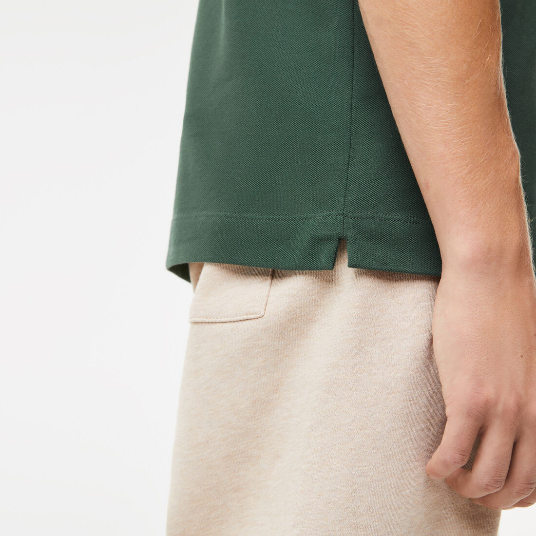 قميص بولو بيكيه باريسي بقصة عادية قميص بولو بيكيه باريسي بقصة عادية