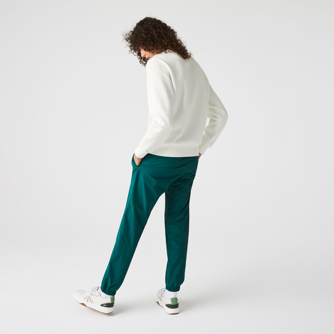 Women’s Loose Fit Crew Neck Embroidered Fleece Sweatshirt Women’s Loose Fit Crew Neck Embroidered Fleece Sweatshirt