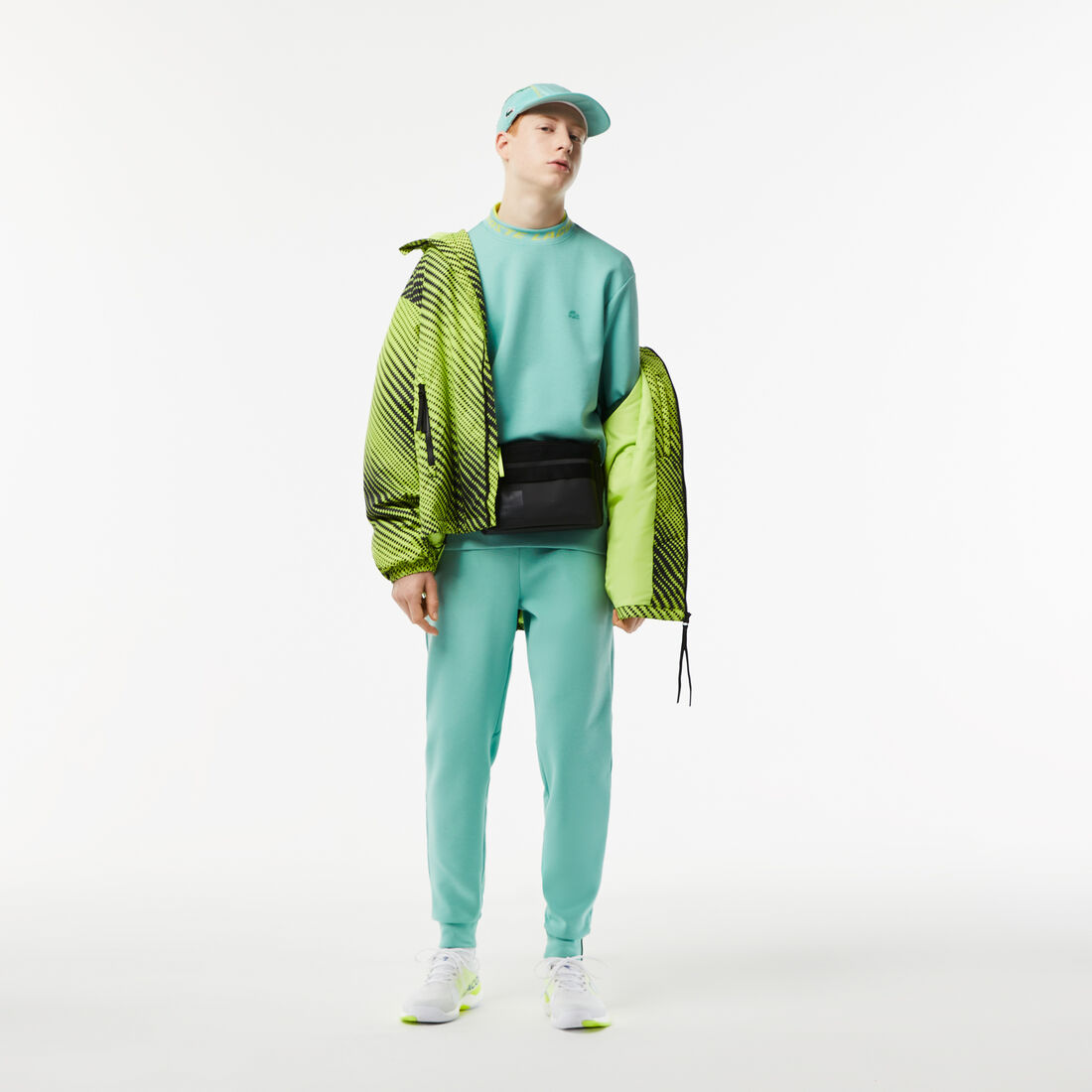 سويت شيرت للجولف من قماش معاد تدويره وبقصّة مريحة للارتداء Men's Lacoste Double Sided Logo Collar Sweatshirt - SH5690-00-3A4