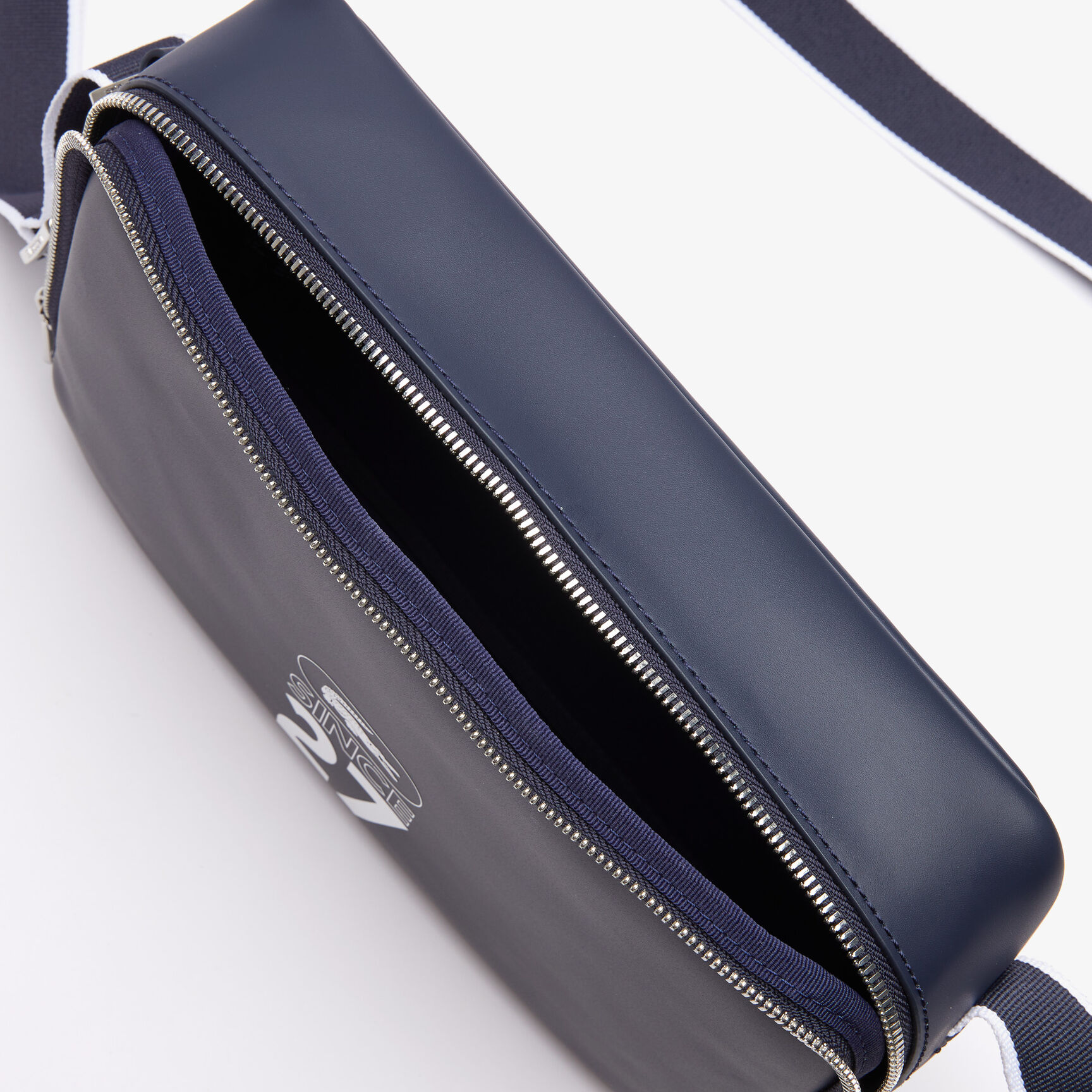 حقيبة كروس مستطيلة بشعار مطبوع 1927 للرجال حقيبة كروس مستطيلة بشعار مطبوع 1927 للرجال