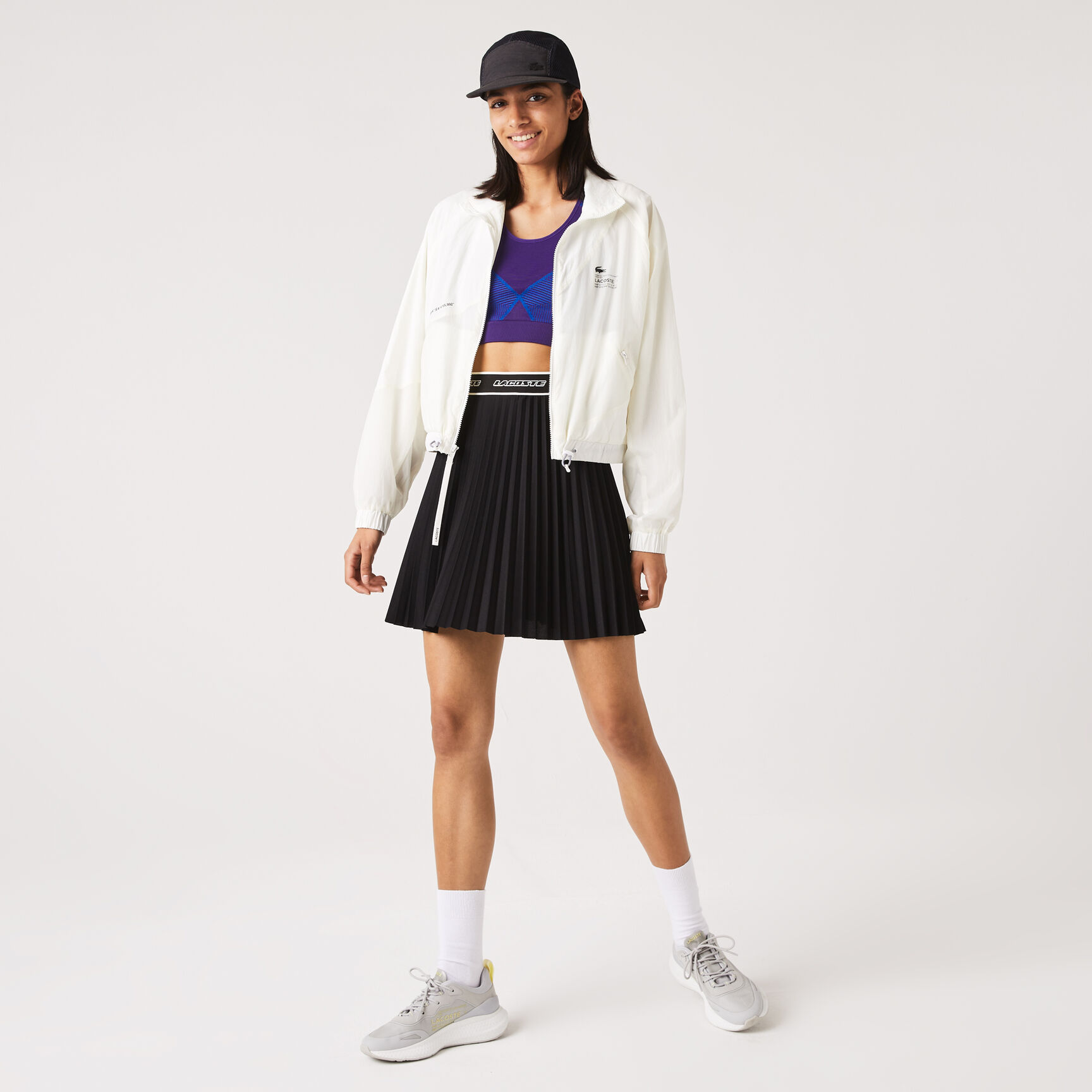 جاكيت لاكوست نايلون ببطانة شبكية للنساء جاكيت لاكوست نايلون ببطانة شبكية للنساء