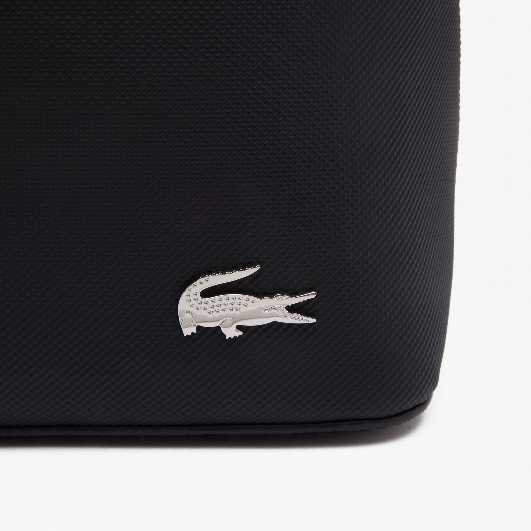 محفظة بوغاتي مطلية بقماش الكانفاس لنمط Daily Lifestyle Coated Canvas Bugatti Purse - NF4370DB-000